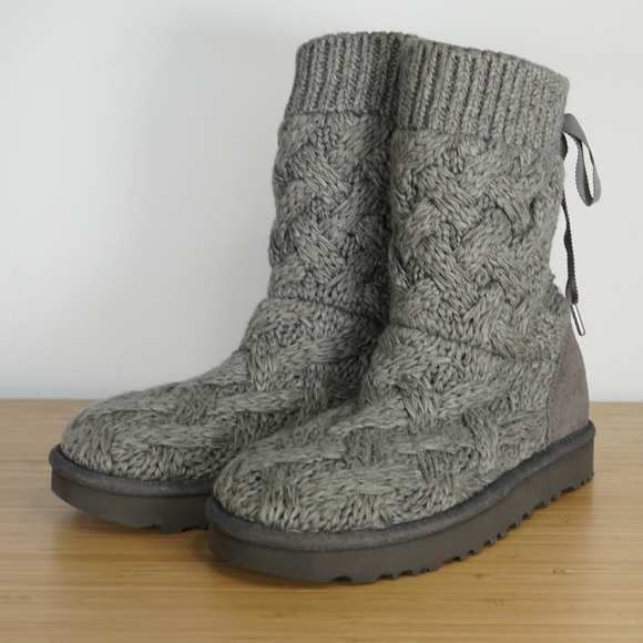 UGG Australia Isla Charcoal Cable Knit Grey Boots - Picture 4 of 7